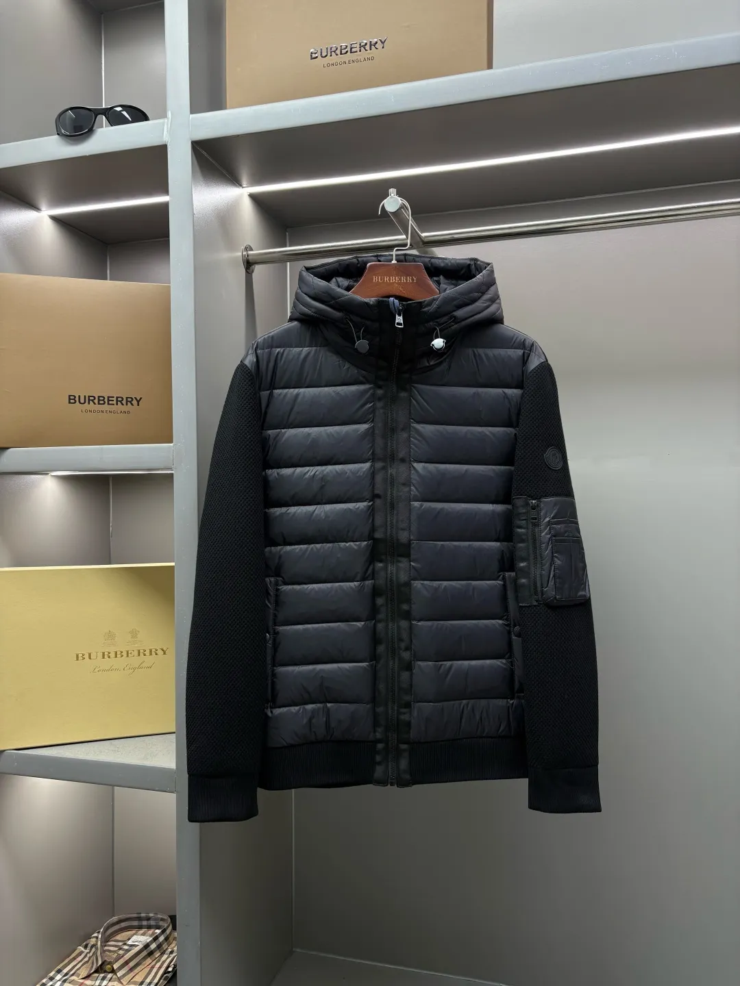 Moncler Same Style ， 。 95 。 ， ， 。 。 •Micro chic • • • • • • logo Sizes：M-XXXL